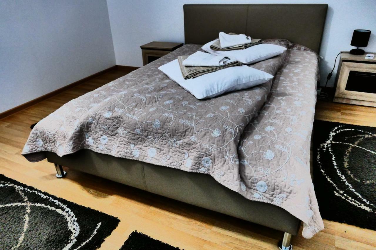 Pensiunea Roua Florilor Hotel Anina Bagian luar foto