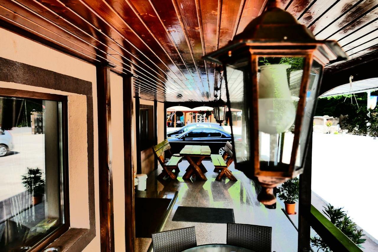 Pensiunea Roua Florilor Hotel Anina Bagian luar foto