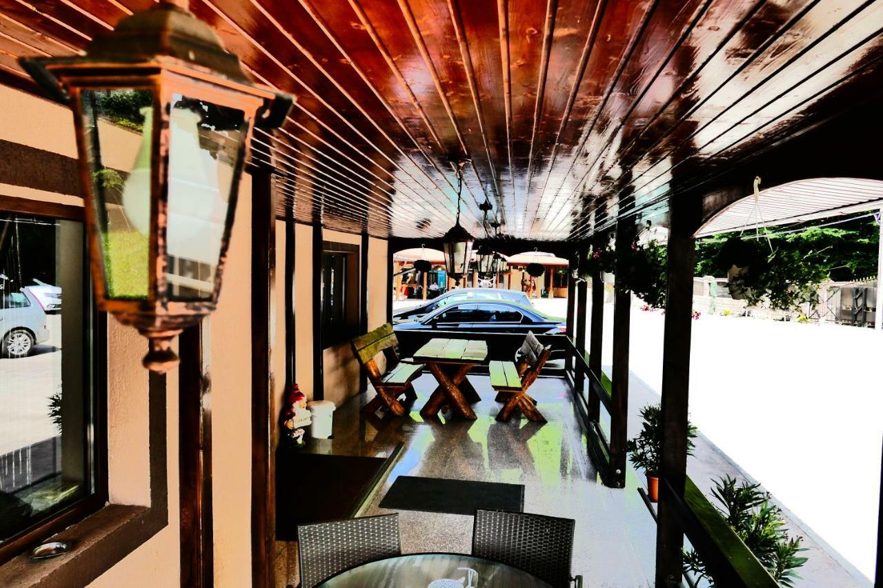 Pensiunea Roua Florilor Hotel Anina Bagian luar foto
